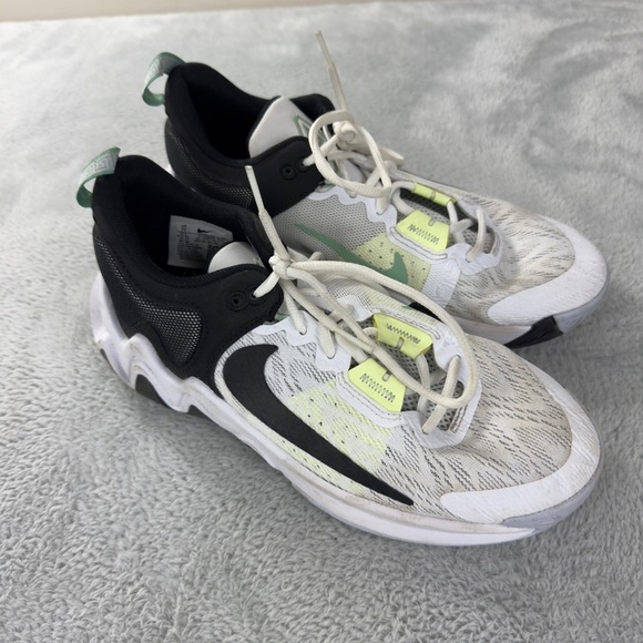 Nike Other - Nike Giannis Immortality 2 GS White Volt Boys Size 7 US